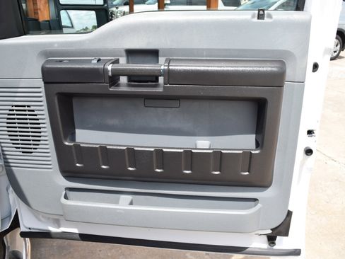 Used 2013 Ford F250 XL w/ PWR Equipment Group image 10