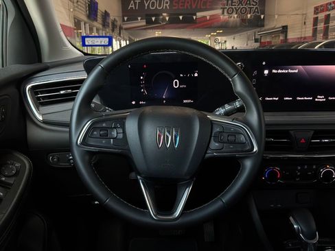 Used 2025 Buick Encore GX Preferred FWD image 30