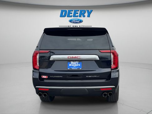 Used 2023 GMC Yukon Denali AWD/4WD image 6