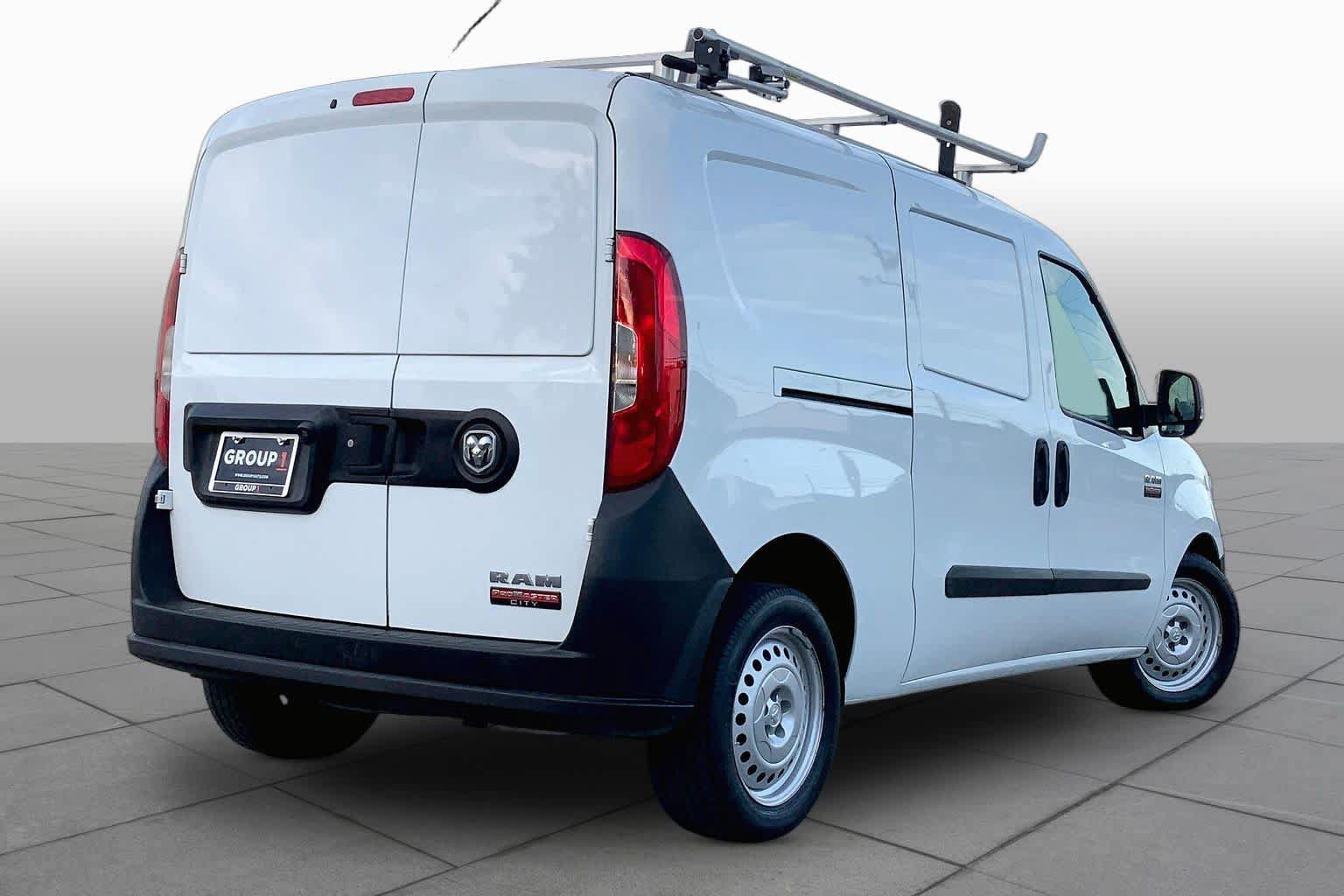 Used 2021 RAM ProMaster City Tradesman FWD image 11