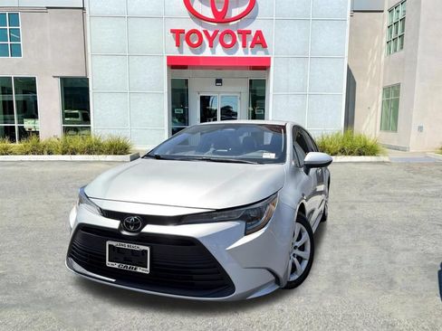 Used 2024 Toyota Corolla LE FWD image 4
