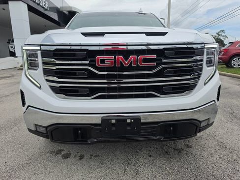 Used 2026 GMC Sierra 1500 SLT RWD image 8