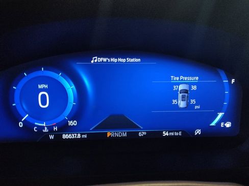 Used 2020 Ford Explorer Platinum w/ Premium Technology Package image 23