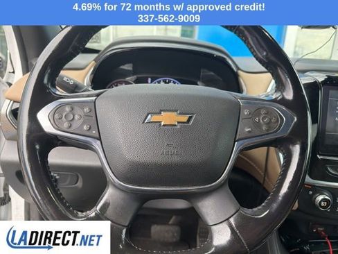 Used 2022 Chevrolet Traverse Premier FWD image 8