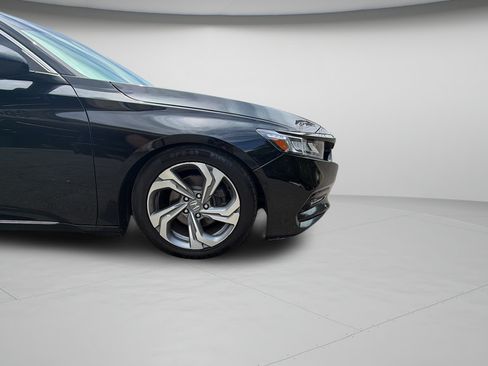 Used 2018 Honda Accord EX-L image 32