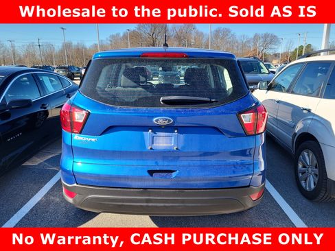 Used 2019 Ford Escape S image 6