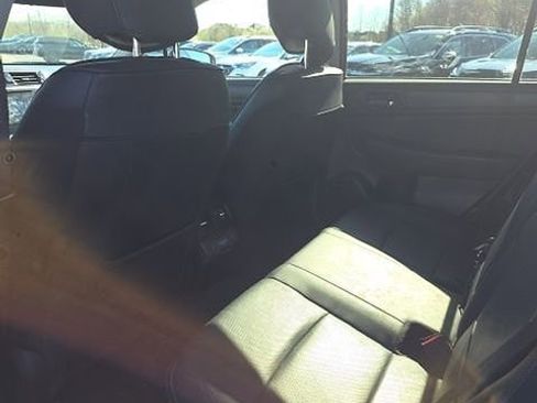 Used 2018 Subaru Outback 2.5i Limited image 8