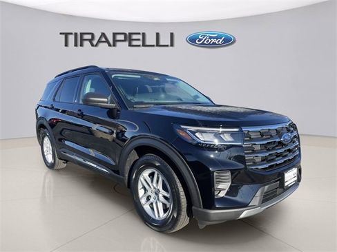 New 2025 Ford Explorer Active image 5