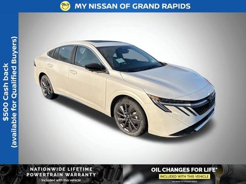 New 2026 Nissan Sentra SL image 1