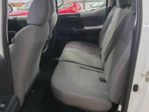 Used 2019 Toyota Tacoma SR w/ SR Convenience Package image 21
