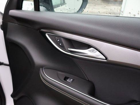 New 2025 Buick Envision Sport Touring image 9