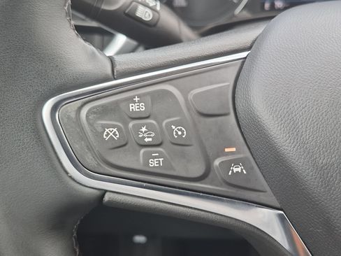 Used 2024 Chevrolet Equinox LT FWD image 14