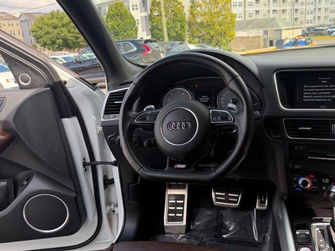 Used 2015 Audi SQ5 Premium Plus AWD/4WD image 29