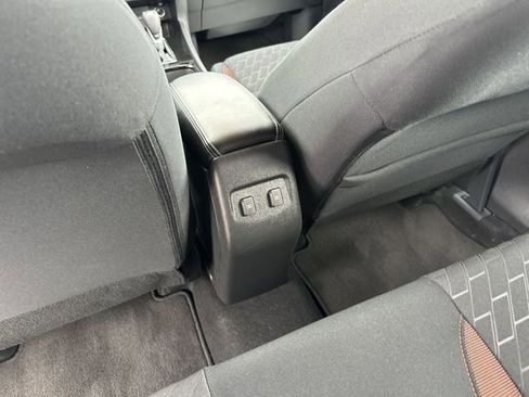 Used 2024 Nissan Kicks SR image 23