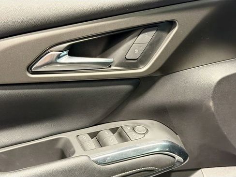 Certified 2025 Chevrolet Traverse LT image 17