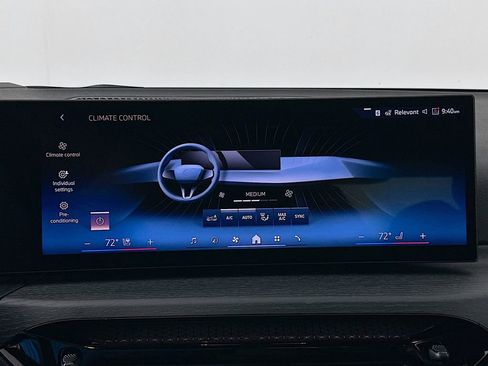 Used 2026 BMW 330i Sedan w/ Premium Package image 14