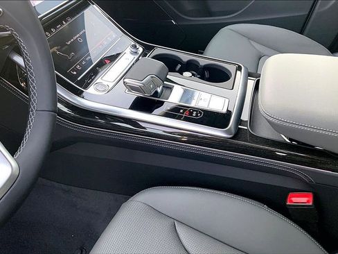 New 2026 Audi Q7 3.0T Premium Plus AWD/4WD image 8