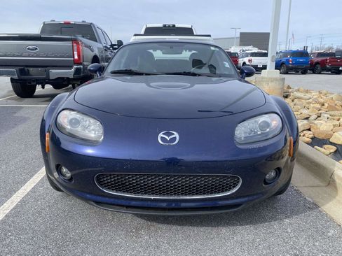 Used 2008 MAZDA MX-5 Miata Grand Touring w/ Premium Pkg image 2