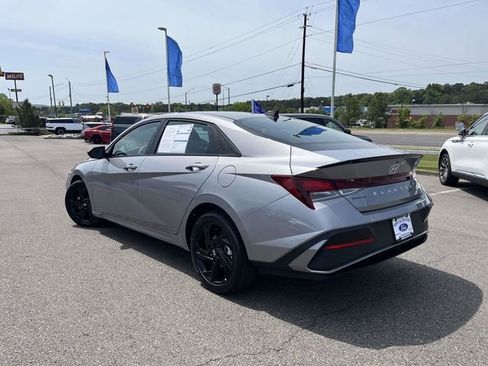 Used 2026 Hyundai Elantra Sport image 5