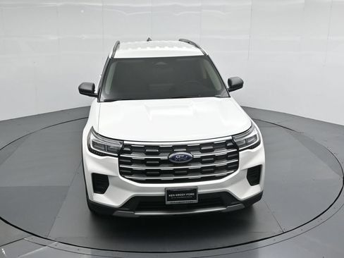Used 2025 Ford Explorer Active RWD image 39