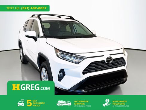 Used 2020 Toyota RAV4 XLE w/ Carpet Mat Package AWD/4WD image 1