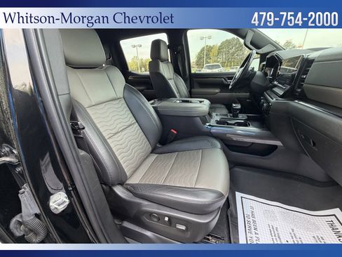 Used 2022 Chevrolet Silverado 1500 ZR2 w/ Technology Package AWD/4WD image 13
