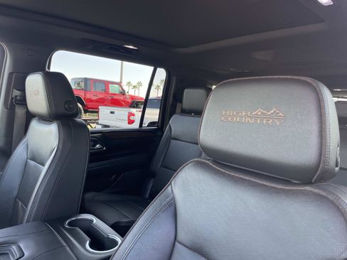Used 2023 Chevrolet Suburban High Country w/ Premium Package image 23