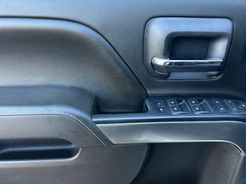 Used 2016 Chevrolet Silverado 2500 LT w/ LT Convenience Package image 11
