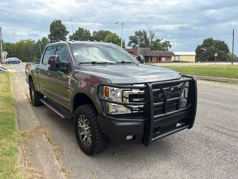 Used 2021 Ford F250 Lariat w/ Lariat Ultimate Package AWD/4WD image 10
