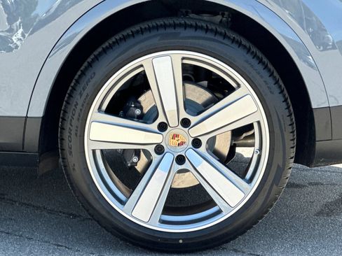 New 2026 Porsche Cayenne AWD/4WD image 45