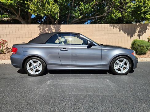 Used 2013 BMW 128i Convertible image 2