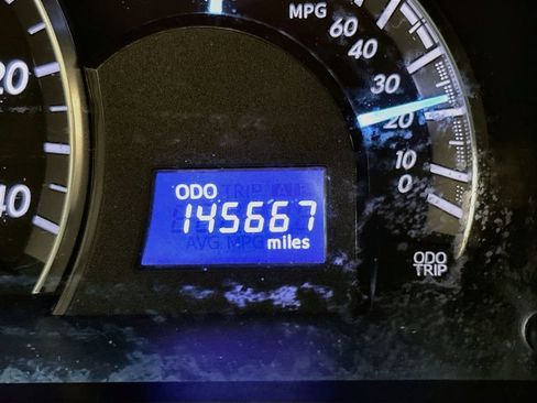 Used 2012 Toyota Camry SE FWD image 14