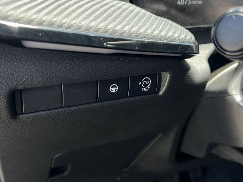 Used 2025 Nissan Kicks SR FWD image 14