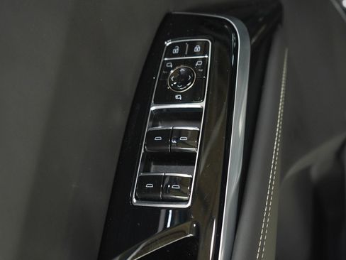 Used 2025 Cadillac Escalade Sport Platinum AWD/4WD image 20