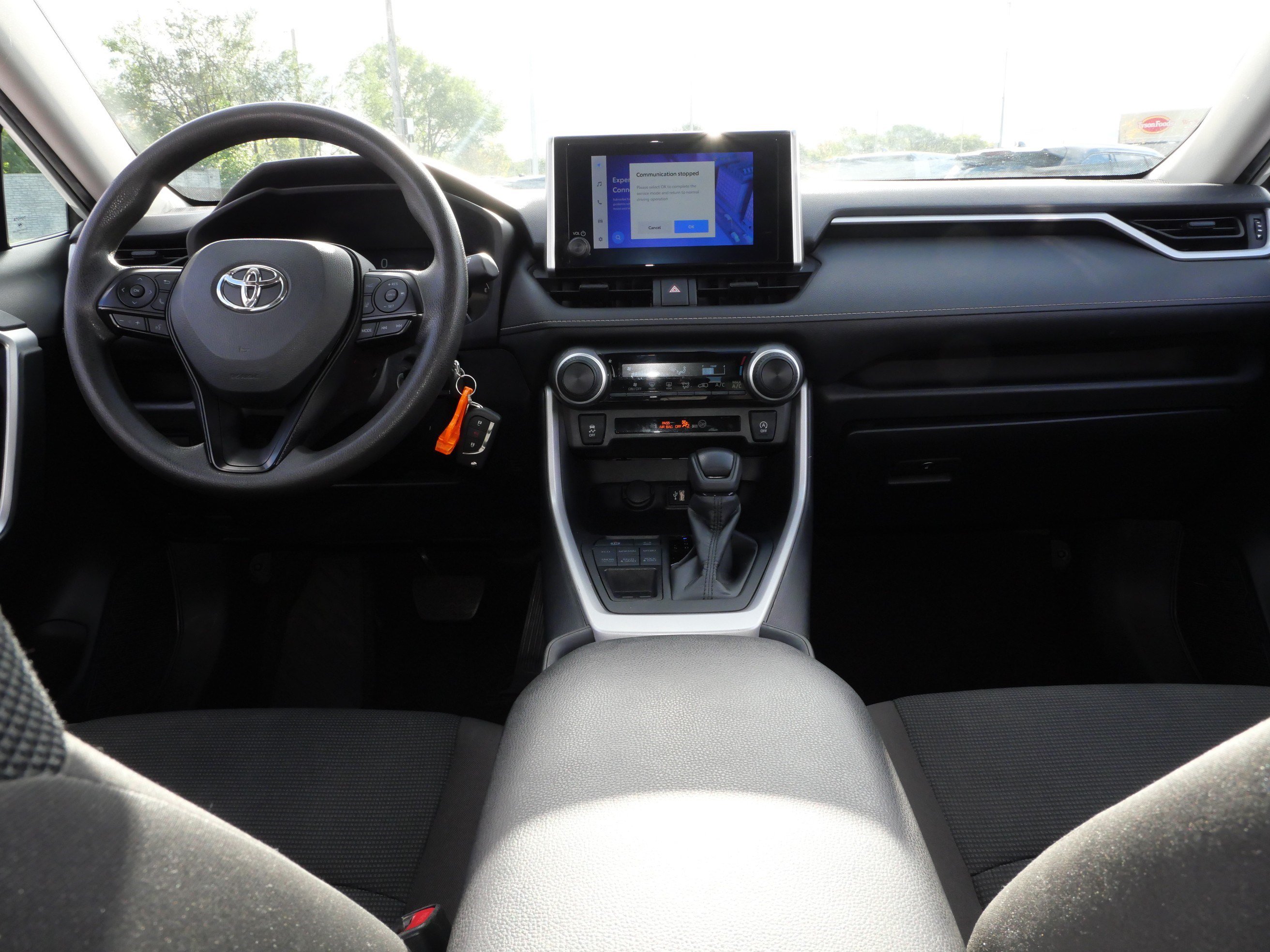 Certified 2025 Toyota RAV4 LE AWD/4WD image 9