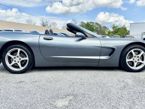 Used 2004 Chevrolet Corvette Convertible image 4