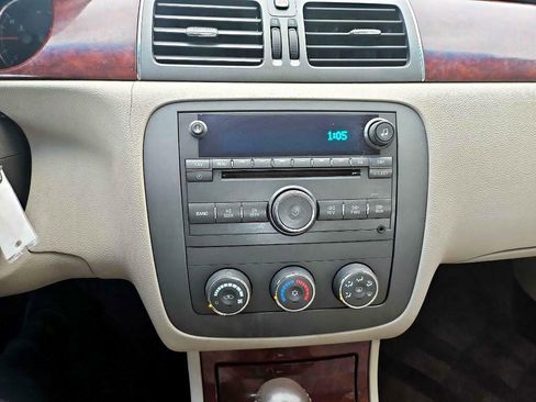 Used 2008 Buick Lucerne CX image 14