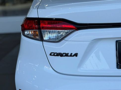Certified 2023 Toyota Corolla SE FWD image 11
