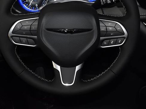 New 2026 Chrysler Pacifica Select AWD/4WD image 24