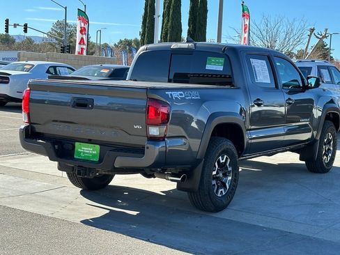 Used 2019 Toyota Tacoma TRD Off-Road image 6