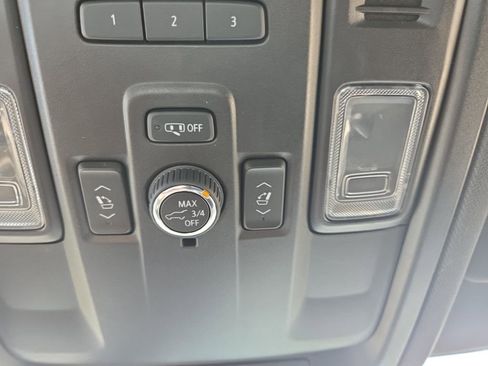 Used 2022 Chevrolet Tahoe Premier image 35