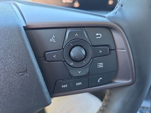 New 2026 Nissan Sentra SV FWD image 9