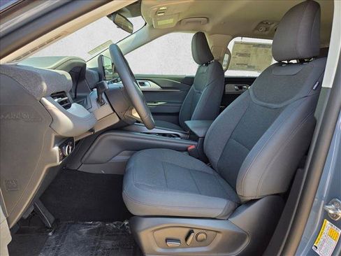 New 2026 Ford Explorer Active RWD image 4