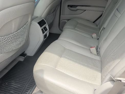 Used 2016 Cadillac SRX Luxury w/ Driver Awareness Package FWD image 6