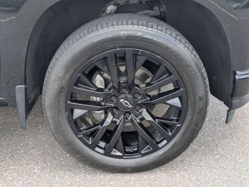 Used 2021 Chevrolet Silverado 1500 RST w/ Bed Protection Package AWD/4WD image 10
