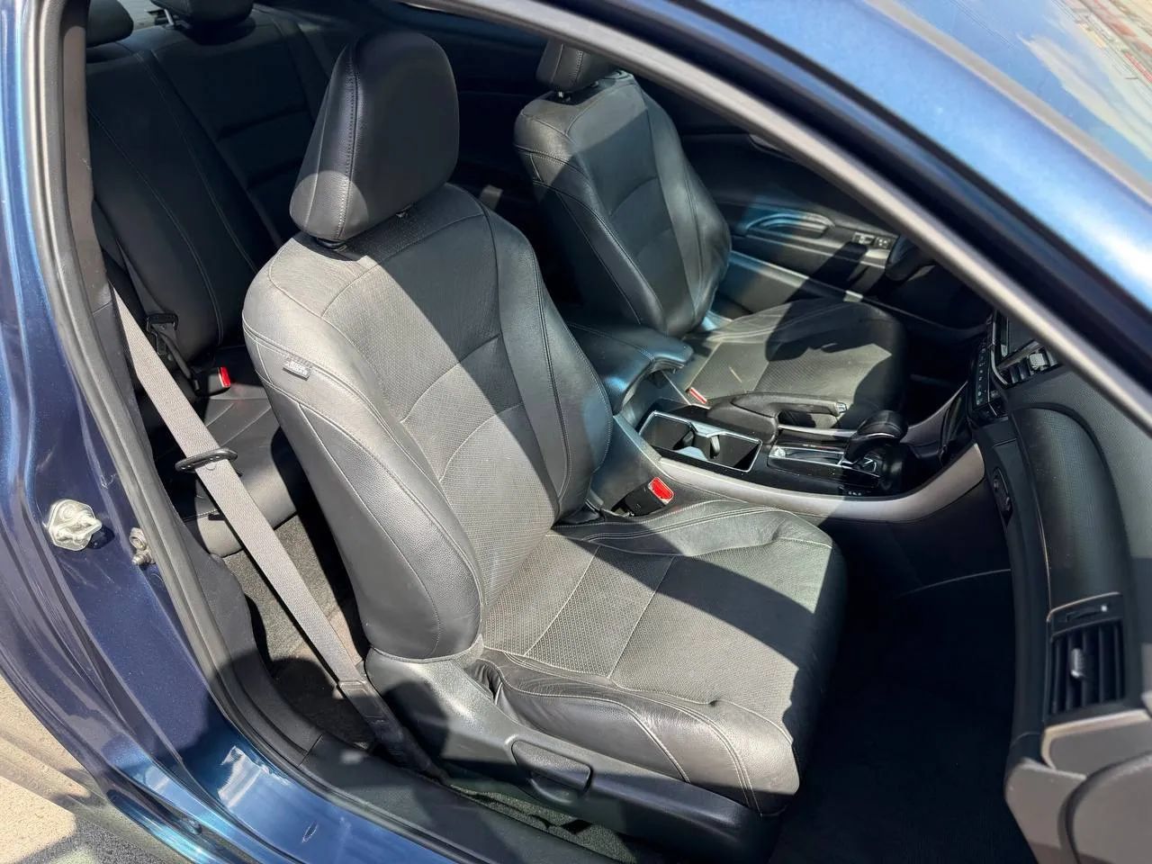 Used 2017 Honda Accord EX-L image 31