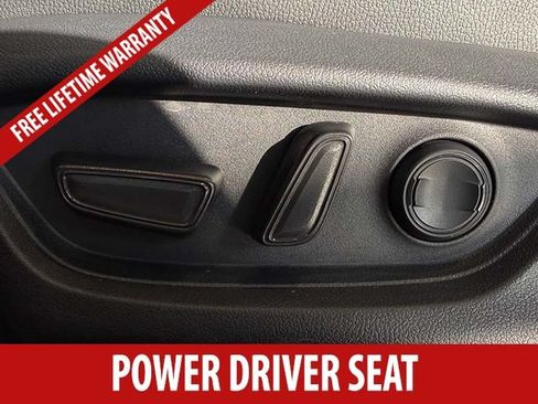 Used 2025 Toyota Camry SE FWD image 7