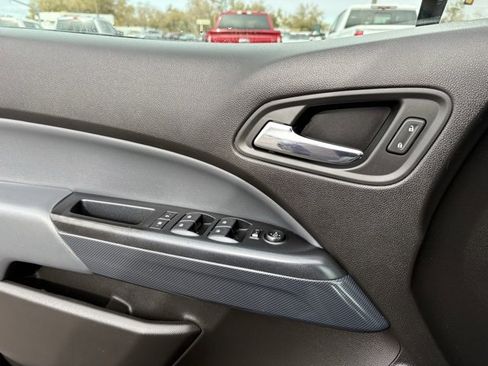 Used 2017 Chevrolet Colorado Z71 image 26