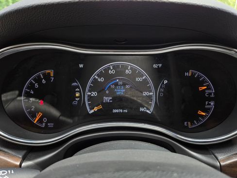 Used 2018 Jeep Grand Cherokee Limited AWD/4WD image 25