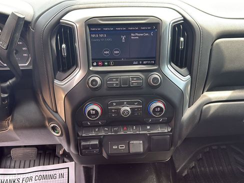 Used 2022 Chevrolet Silverado 2500 LT w/ Convenience Package AWD/4WD image 24